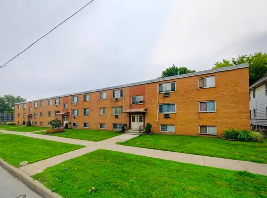 West Edge Apartment